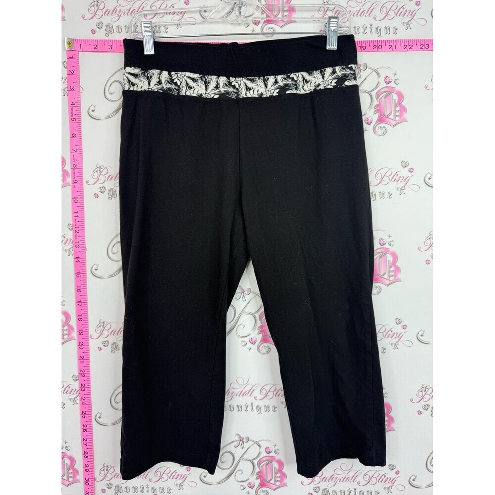MIKK Athletica capri pants Black Top white tropical leafs